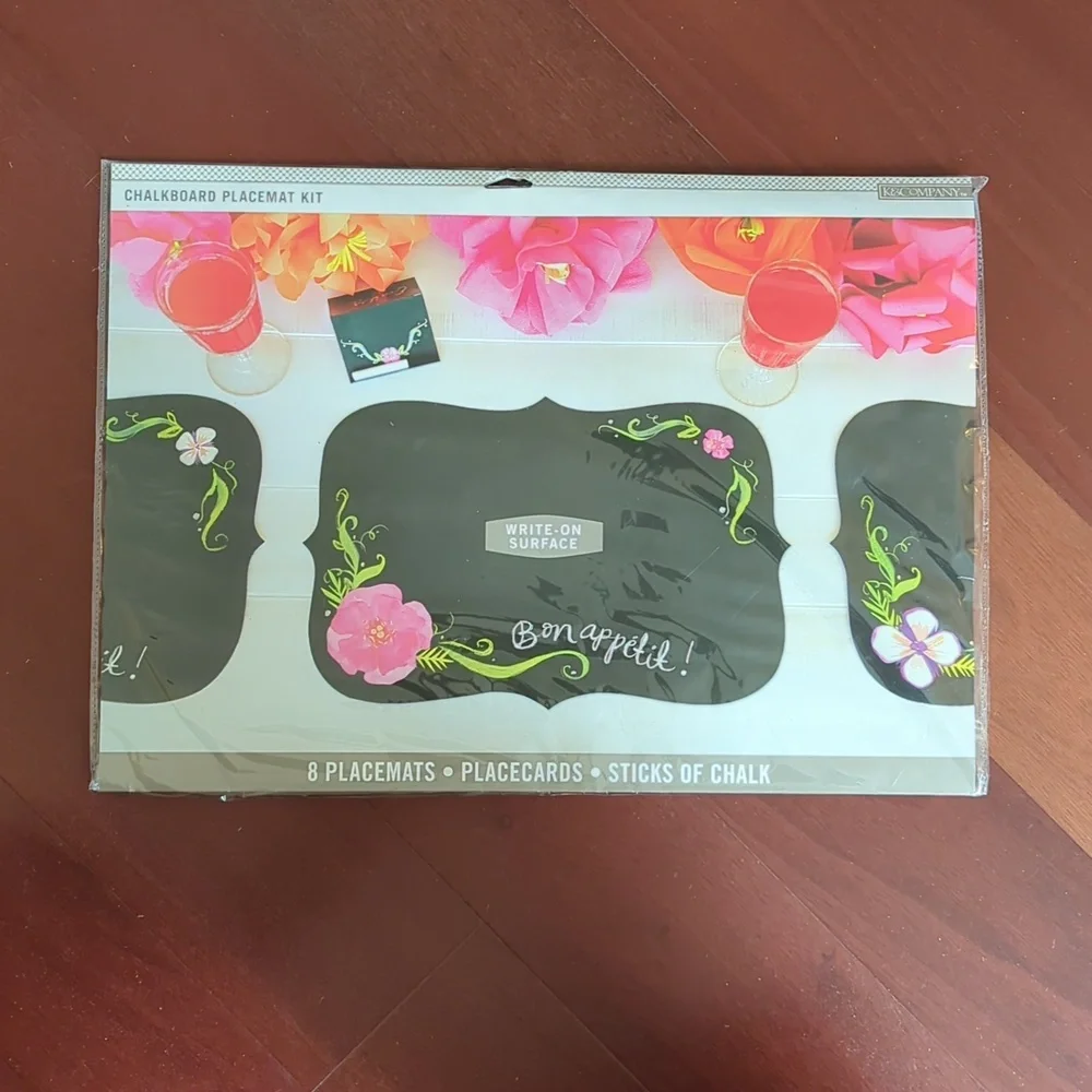 Target Chalkboard 8 Floral Placemats